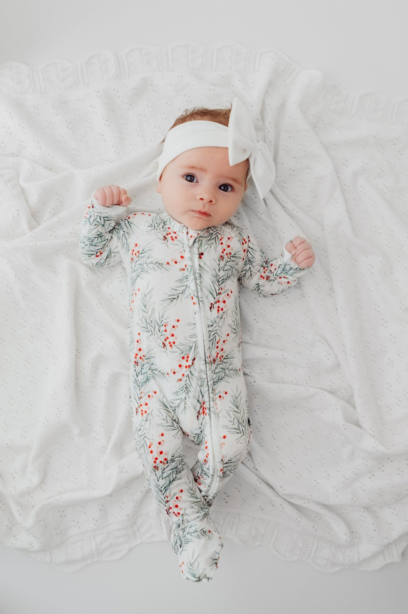 Footed Sleeper in Holly Branches - Bright Earth Apparel